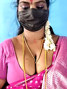 Snapshot of mayaa2u chatting on May 11, 2026, 4:48 pm mayaa2u online show from May 11, 2026, 4:48 pm