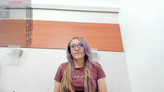 Snapshot of maddy_cartter chatting on April 22, 2026, 11:34 am maddy cartter online show from April 22, 2026, 11:34 am