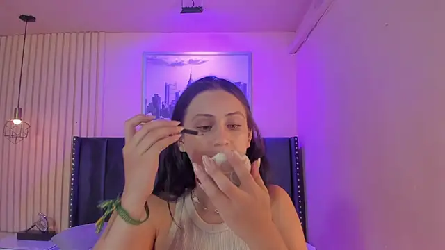 diosa cristal online show from June 10, 2026, 3:29 am