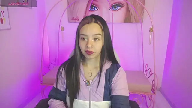 Mia Lopez  online show from December 5, 2024, 3:04 am