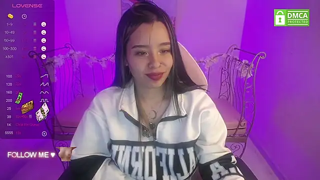 Mia Lopez  online show from January 9, 2025, 1:13 pm
