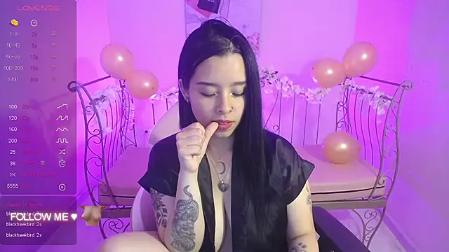 Mia Lopez  online show from March 6, 2025, 2:40 pm