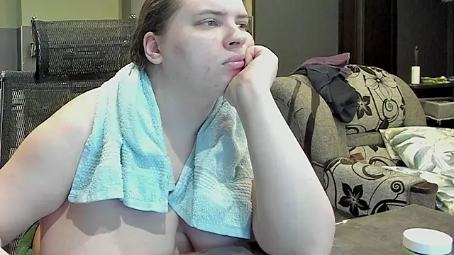 Snapshot of 1lindsey1 chatting on February 9, 2025, 12:30 pm 1lindsey1 online show from February 9, 2025, 12:30 pm