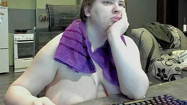 Snapshot of 1lindsey1 chatting on February 28, 2025, 12:31 pm 1lindsey1 online show from February 28, 2025, 12:31 pm