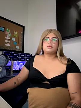 Tom Silver   online show from November 12, 2025, 10:09 pm