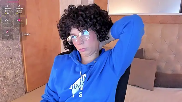 Snapshot of zoe_alanaa chatting on October 11, 2025, 7:01 pm zoe alanaa online show from October 11, 2025, 7:01 pm