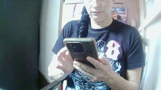 Snapshot of Jennys_room_77 chatting on June 1, 2026, 9:05 pm Jennys room 77 online show from June 1, 2026, 9:05 pm