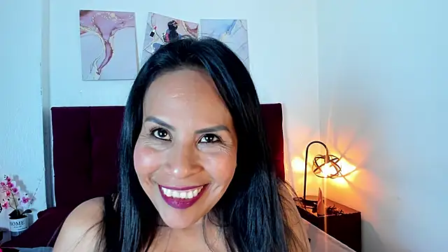 Snapshot of Anthonelaa__ chatting on September 29, 2025, 8:13 pm Anthonelaa   online show from September 29, 2025, 8:13 pm