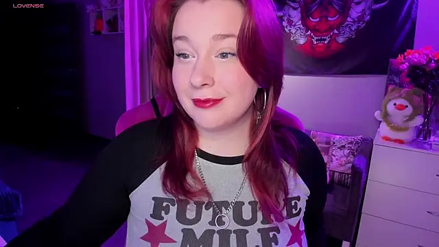 gitera  online show from October 8, 2025, 11:02 pm