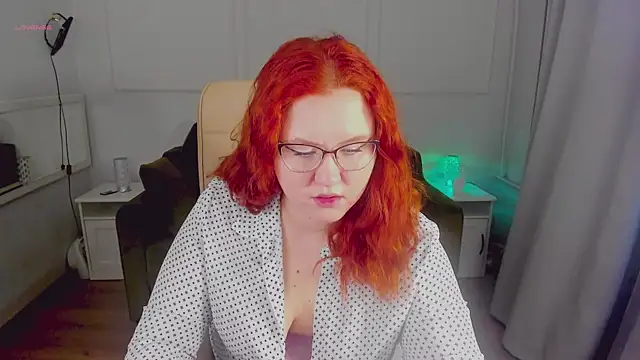 GeorginiaGrimes online show from December 12, 2024, 10:34 am