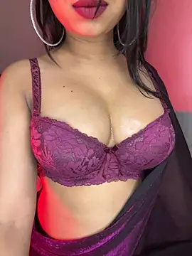 Hot-sexy222 online show from May 5, 2026, 3:53 pm