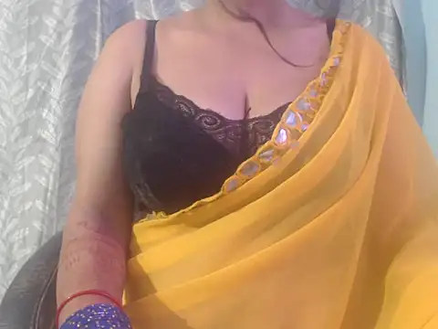 Snapshot of cute-priy chatting on October 12, 2025, 6:34 am cute-priy online show from October 12, 2025, 6:34 am