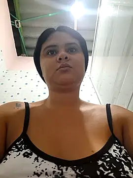 Snapshot of sexy-latin10 chatting on September 21, 2025, 11:23 am sexy-latin10 online show from September 21, 2025, 11:23 am