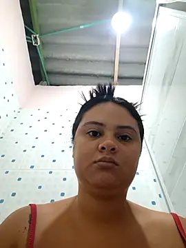 Snapshot of sexy-latin10 chatting on September 25, 2025, 9:35 am sexy-latin10 online show from September 25, 2025, 9:35 am