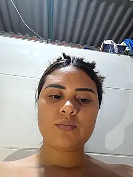 sexy-latin10 online show from November 20, 2025, 3:07 am