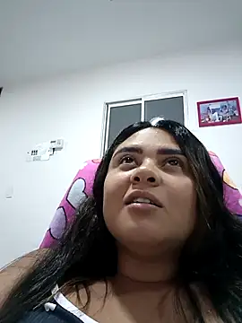 sexy-latin10 online show from April 26, 2026, 2:20 am