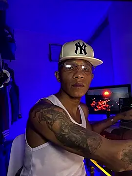 Pompero11 online show from January 13, 2026, 8:58 pm