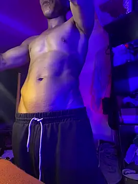 Pompero11 online show from February 3, 2026, 3:04 am