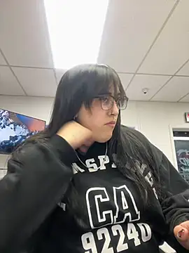 Snapshot of ThicBunz chatting on February 17, 2025, 10:58 pm ThicBunz online show from February 17, 2025, 10:58 pm