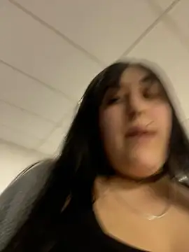 Snapshot of ThicBunz chatting on February 23, 2025, 10:53 pm ThicBunz online show from February 23, 2025, 10:53 pm