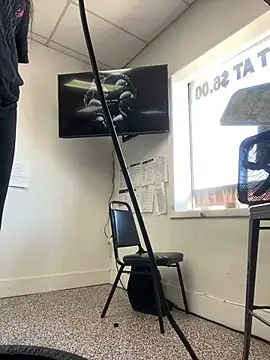 Snapshot of ThicBunz chatting on February 26, 2025, 6:32 pm ThicBunz online show from February 26, 2025, 6:32 pm