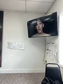 Snapshot of ThicBunz chatting on February 27, 2025, 3:37 pm ThicBunz online show from February 27, 2025, 3:37 pm