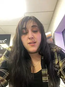 Snapshot of ThicBunz chatting on March 3, 2025, 10:52 pm ThicBunz online show from March 3, 2025, 10:52 pm