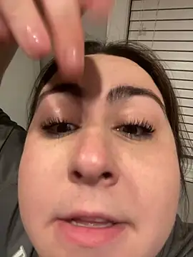 Snapshot of ThicBunz chatting on March 8, 2025, 3:28 am ThicBunz online show from March 8, 2025, 3:28 am