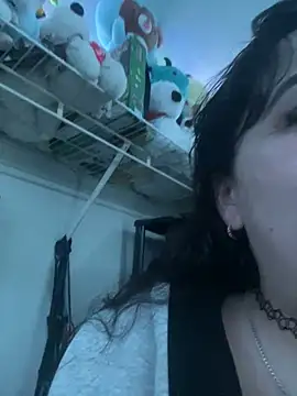 Snapshot of ThicBunz chatting on March 8, 2025, 11:37 am ThicBunz online show from March 8, 2025, 11:37 am