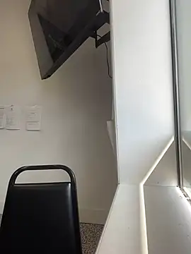 Snapshot of ThicBunz chatting on March 9, 2025, 5:49 pm ThicBunz online show from March 9, 2025, 5:49 pm