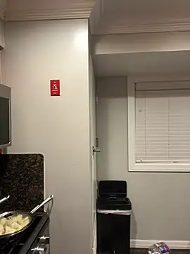 Snapshot of ThicBunz chatting on March 10, 2025, 1:01 am ThicBunz online show from March 10, 2025, 1:01 am