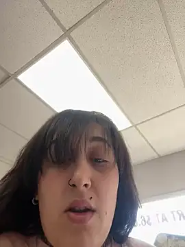 Snapshot of ThicBunz chatting on March 10, 2025, 2:26 pm ThicBunz online show from March 10, 2025, 2:26 pm