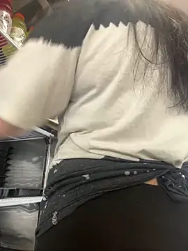 Snapshot of ThicBunz chatting on March 16, 2025, 2:22 pm ThicBunz online show from March 16, 2025, 2:22 pm