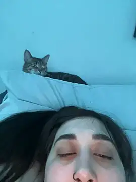 Snapshot of ThicBunz chatting on March 19, 2025, 2:59 am ThicBunz online show from March 19, 2025, 2:59 am