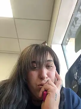 Snapshot of ThicBunz chatting on March 19, 2025, 9:05 pm ThicBunz online show from March 19, 2025, 9:05 pm