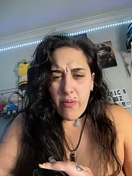 Snapshot of ThicBunz chatting on September 15, 2025, 2:50 pm ThicBunz online show from September 15, 2025, 2:50 pm