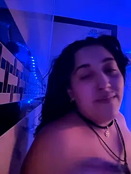 Snapshot of ThicBunz chatting on September 17, 2025, 4:19 pm ThicBunz online show from September 17, 2025, 4:19 pm