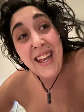 Snapshot of ThicBunz chatting on October 5, 2025, 1:26 am ThicBunz online show from October 5, 2025, 1:26 am