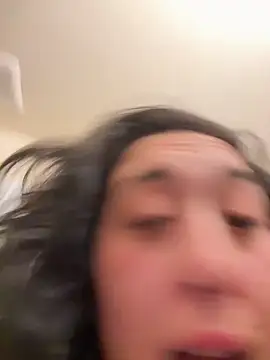 Snapshot of ThicBunz chatting on October 5, 2025, 5:33 pm ThicBunz online show from October 5, 2025, 5:33 pm