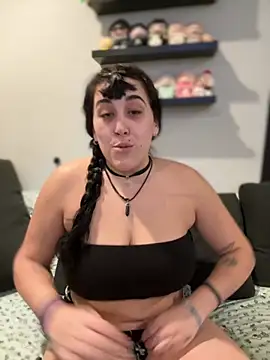 Snapshot of ThicBunz chatting on October 29, 2025, 4:09 pm ThicBunz online show from October 29, 2025, 4:09 pm