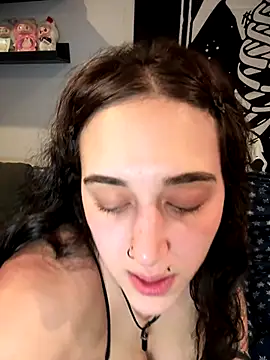 ThicBunz online show from January 7, 2026, 12:02 am