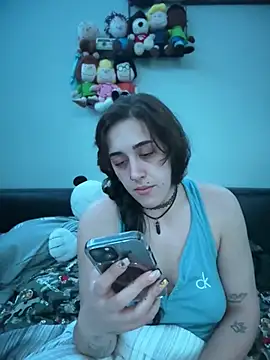 ThicBunz online show from June 12, 2026, 4:00 am