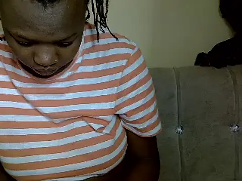 Snapshot of Sexiebony12 chatting on February 26, 2025, 10:31 pm Sexiebony12 online show from February 26, 2025, 10:31 pm
