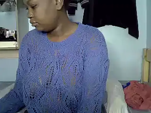 Snapshot of Sexiebony12 chatting on March 8, 2025, 1:28 am Sexiebony12 online show from March 8, 2025, 1:28 am