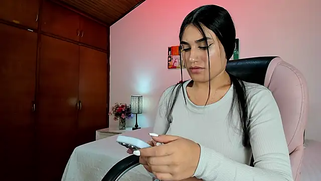 Alheli 16 online show from September 11, 2025, 11:54 am