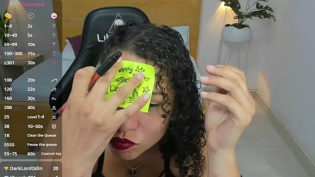 aixa 15 online show from December 16, 2024, 3:22 pm