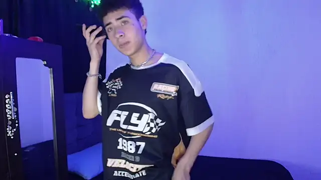 sexybat twink online show from January 21, 2025, 2:54 am