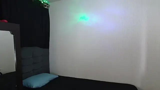 sexybat twink online show from February 2, 2025, 6:42 pm