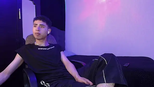 sexybat twink online show from February 13, 2025, 11:37 pm