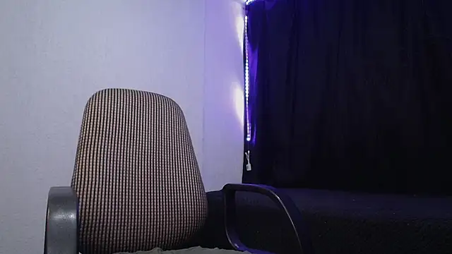sexybat twink online show from March 15, 2025, 1:30 am